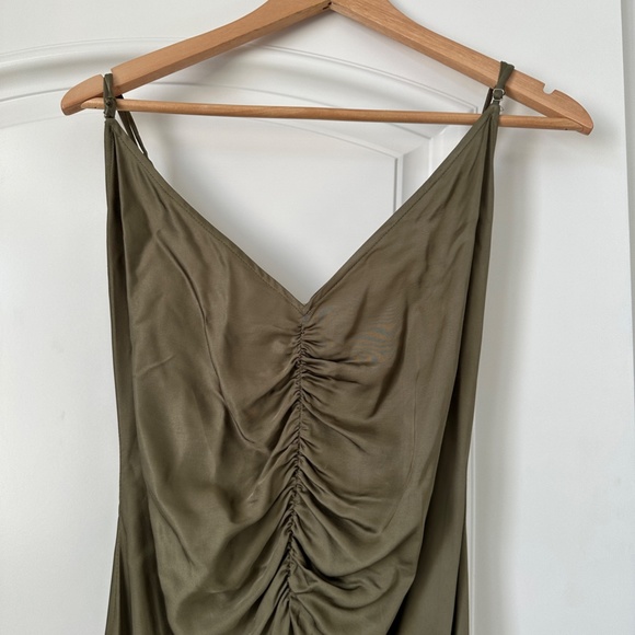 ASTR Valinda Dress - Picture 4 of 5